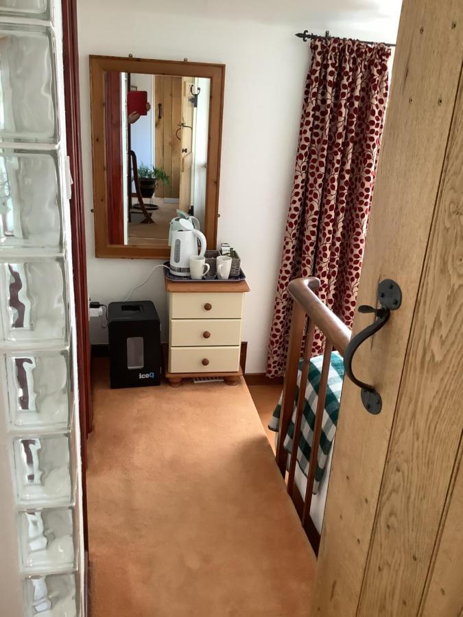 Bed and Breakfast Bwthyn Cudd Westbury  Esterno foto